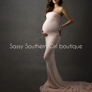 🆕⭐Ivory white strapless maternity photoshoot maxi dress